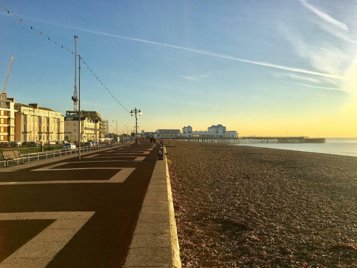 See The Sea Southsea Dış mekan fotoğraf